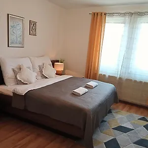 Orient Aparthotel